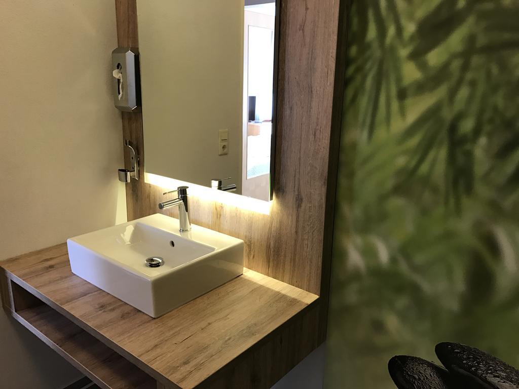 Ferienwohnung 1 Im Haus Huehnergott Sellin Екстериор снимка
